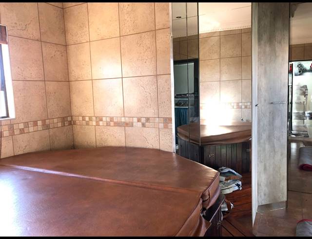 4 BEDROOM TOWNHOUSE FOR SALE IN RISIVILLE